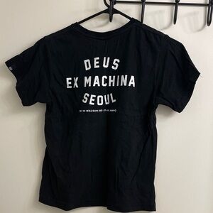DEUS Seoul Baby Tee